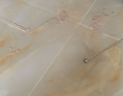 乌海瓷砖空鼓维修公司分享粘合剂选择不当在瓷砖铺贴过程中可能导致以下问题